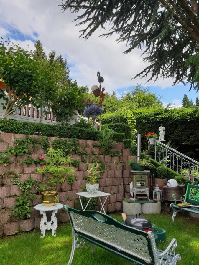 Ferienhaus Haus Herzog ティティゼー・ノイシュタット エクステリア 写真