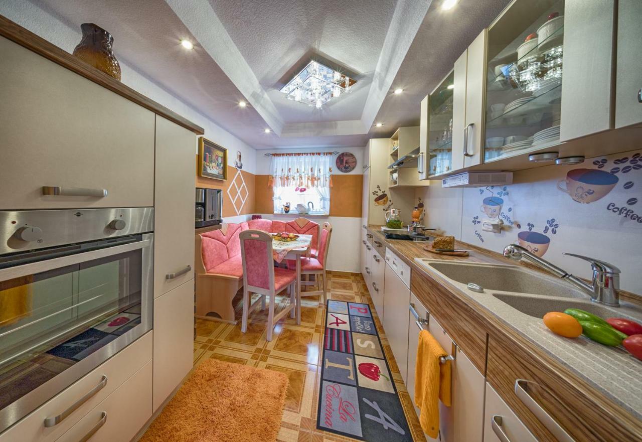 Ferienhaus Haus Herzog ティティゼー・ノイシュタット エクステリア 写真
