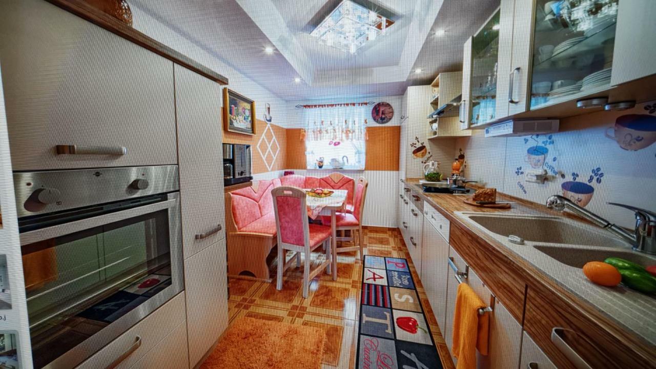 Ferienhaus Haus Herzog ティティゼー・ノイシュタット エクステリア 写真